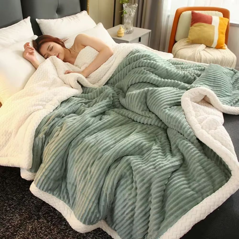 Reversible fleece blanket